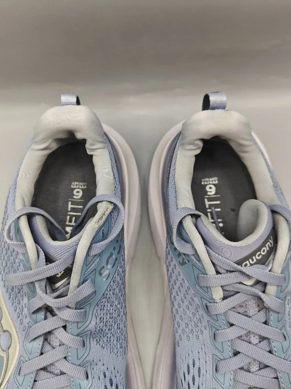 SAUCONY GUIDE 17 
